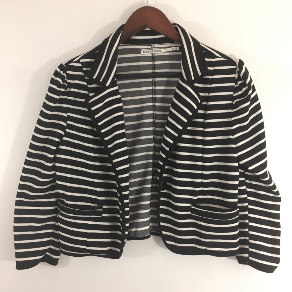 Body Central Women’s Blazer Large